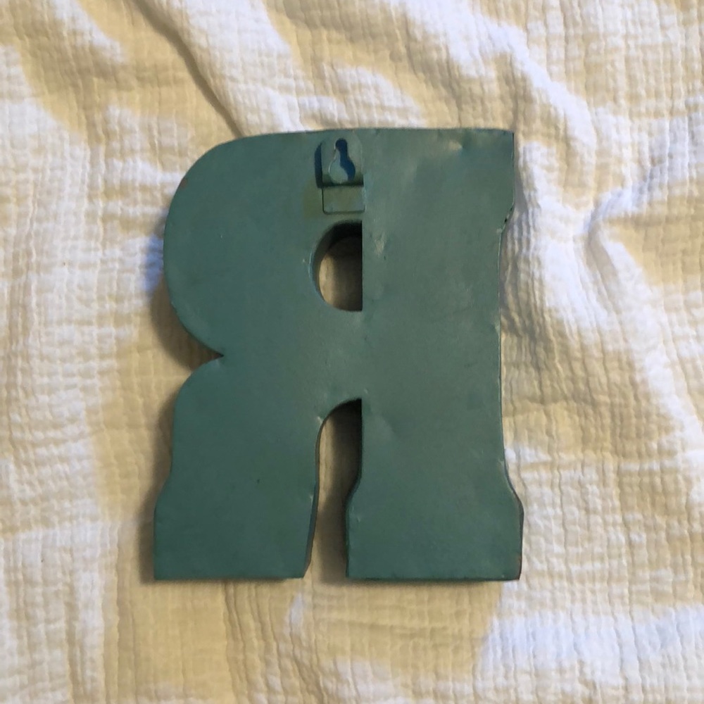 Rustic R Wall art - Picture 2 of 3